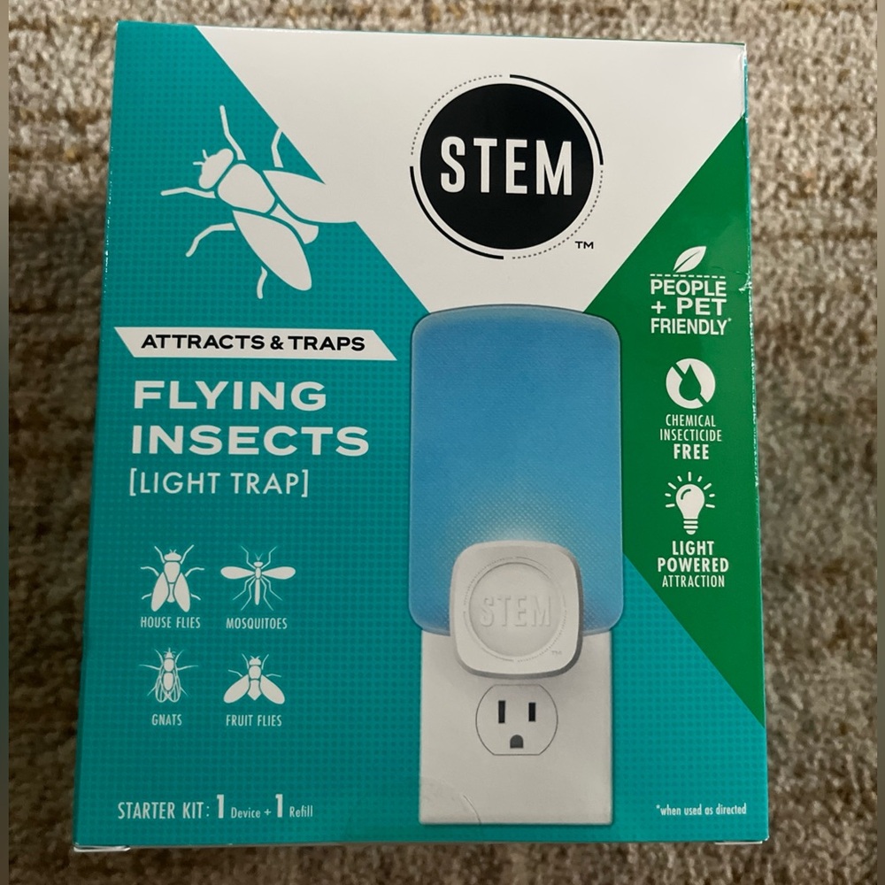 STEM Flying Insects Light Trap, Attracts & Traps Starter Kit 1 Device + 1 Refill